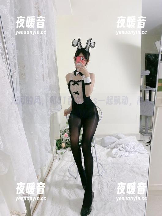 九月的风，和51酱的cos一起飘动，高清感满分！