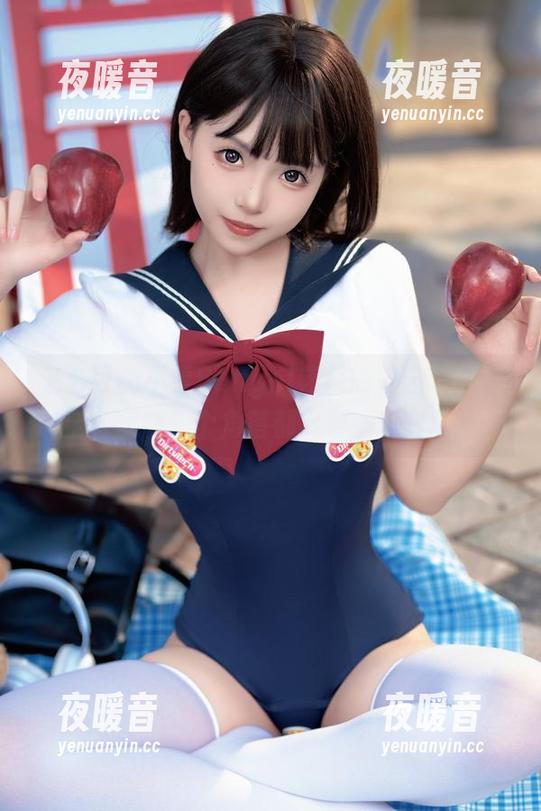 Bangni邦尼 怎么可能不看Bangni邦尼的校园写真,全套里每一个角落都透着一丝暧昧。
