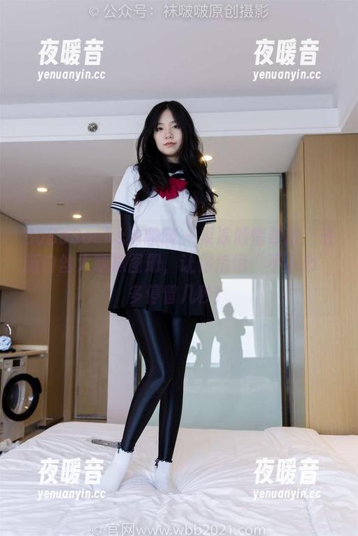 BoBoSocks袜啵啵-果冻 BoBoSocks袜啵啵 - 果冻倾情奉献:最新白丝大腿袜图册,让你悄悄“不小心”多停留几秒!