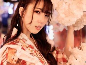 Feilin嗲囡囡 – “当慕羽茜穿上水手服，给我一种想去大海的冲动”——原图，这作品好像能听见海浪声。