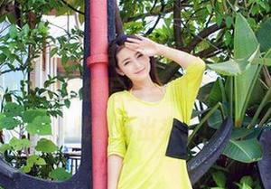IMiss爱蜜社 – 想和“逗逗doudou”一起掉进这张女孩的写真套图里，哈哈，可能从此就不出来了！