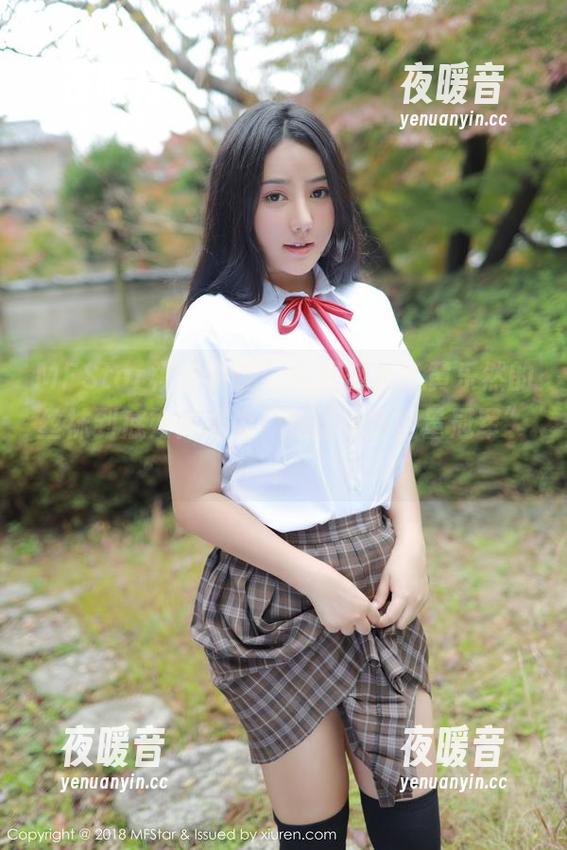 MFStar模范学院 - 在线剖析，黄乐然的丝袜到底如何成为“腿部流行销量冠军”！