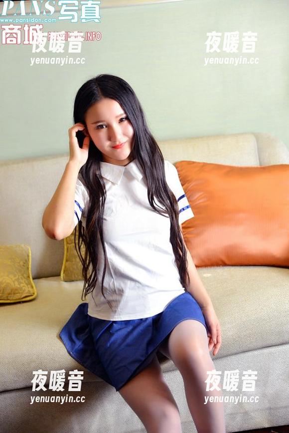 PANS写真 - 一菲的少女性感套图，暖色调里藏着点小心思，让人想多了