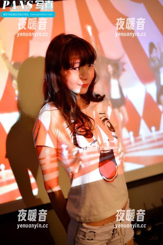 PANS写真 - 新模试镜之里，皮皮这回有大招：图集马上下载，别眨眼！