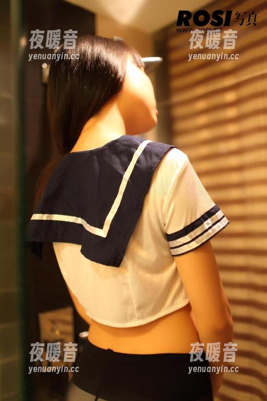 ROSI浴室作品：一场不被水淋湿的奢侈私拍