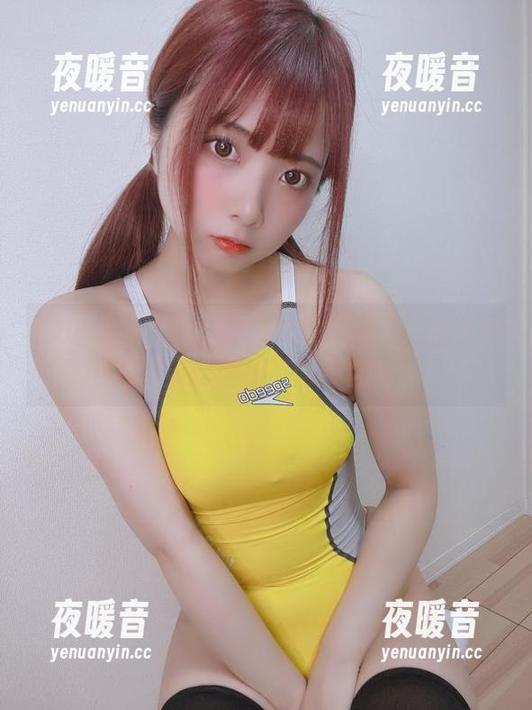 Tomiko(とみこ)的灰丝来袭，让这组图片带你窥探不同的腔调