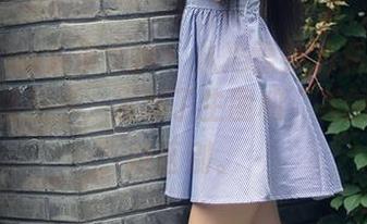 TouTiao头条女神 – 从冯雪娇的私拍比基尼循环播放中，发现了生图和“美图”的微妙区别。