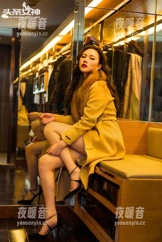 TouTiao头条女神-樊安妮 TouTiao头条女神 - 别再摸头了,樊安妮的美腿作品可是纯天然福利,不信来试看!