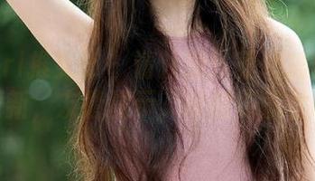 TuiGirl推女郎 – 请注意！王馨瑶的自拍套图更新，友情提示，可能要屏住呼吸。