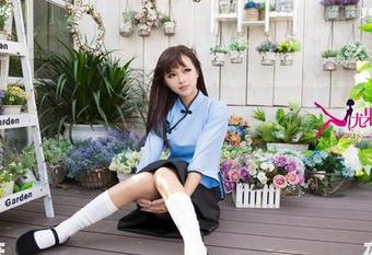 UGirls尤果网 – 王语纯眼镜大片，高清场景犹如心头一掠，听说下载了更有气场？