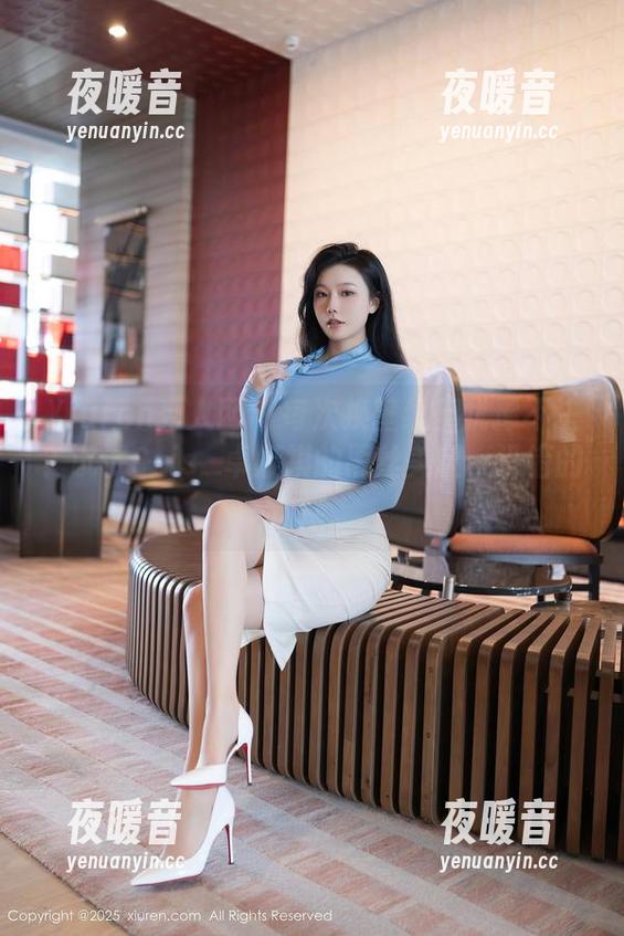 Xiuren秀人网 - 每次换壁纸都犹豫不决？试试Cris_卓娅祺的黑丝美腿，没错的选择。