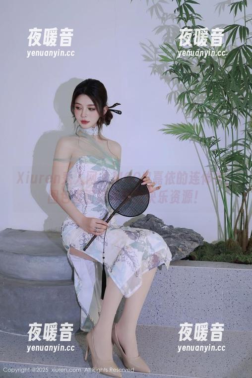 Xiuren秀人网 - MOON嘉依的连体衣：图包里面藏着你的快乐资源！