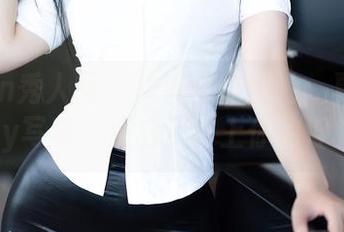 Xiuren秀人网 – 脑海中的泳池：夏晓Maggy写真，别忘了带上你的浮板！