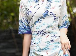Xiuren秀人网 – 小波多的写真作品：清纯与无圣光的微妙交融。