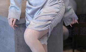 Xiuren秀人网 – 在尹甜甜的教室里，即使无圣光也不缺玩味！图集速递