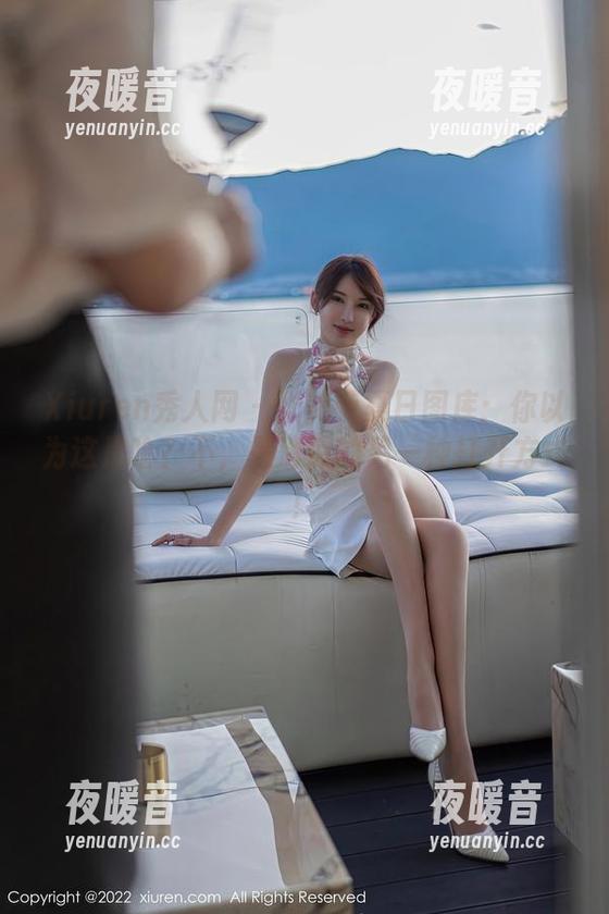 Xiuren秀人网-张美荧 Xiuren秀人网 - 张美荧夏日图库:你以为这是啥?不,是清凉的另一种打开方式!