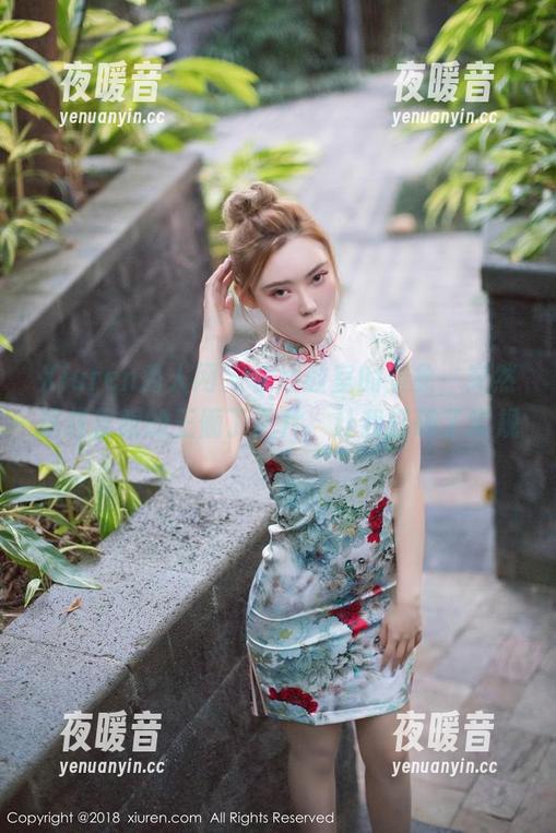 Xiuren秀人网 - 在线教室的景象，突然这样显眼的王俪丁图片，让我打破了常规。