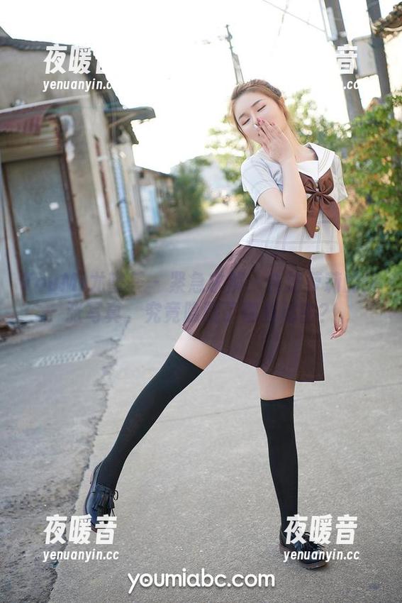YouMi尤蜜荟-合法萝莉 YouMi尤蜜荟 - 紧急求解:合法萝莉的这张写真,究竟隐藏了哪些秘密?
