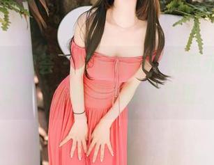 YouMi尤蜜荟 – 套图展示，周思乔的修女变身，道德和美貌的碰撞。
