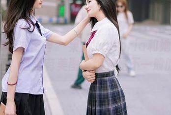 YouMi尤蜜荟 – 果儿Victoria和她的办公室，这里有美图，绝对是不一般的！
