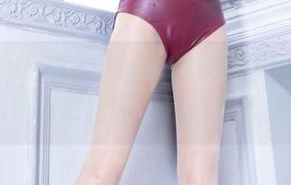 beautyleg – Ruby的灰丝图包：这一地儿是偶然找到，还是专属私藏？