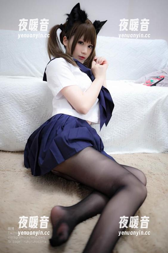nyako喵子大魔王 nyako喵子大魔王的泳池小憩,图里满溢的微妙气息