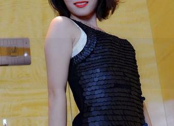 pans – 饭团与吊带，写真全套让我觉得考验了我的专注力。