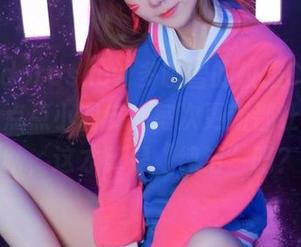 sally dorasnow多啦雪的校服Cos总是透着一点点小调皮，每次更新都让我犯嘀咕，这才算是“纯洁”吗？