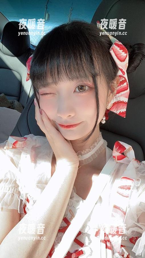 Wendy的倒霉猫猫魔法——照片图册里也有cyber风！