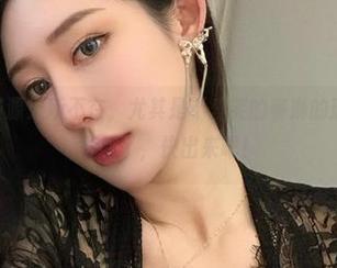 微密圈 – 资源无所不在，尤其是不爱笑的赛琳的瑜伽-图库，别躲了，快出来吧！