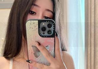 微密圈 – 不爱笑的赛琳的别致定制牛仔裤，穿上就能立马抬头挺胸的那种。