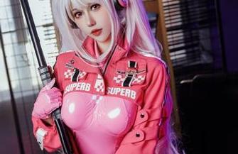 选出最闪亮的套装：仙女月的写真作品集翻车故事