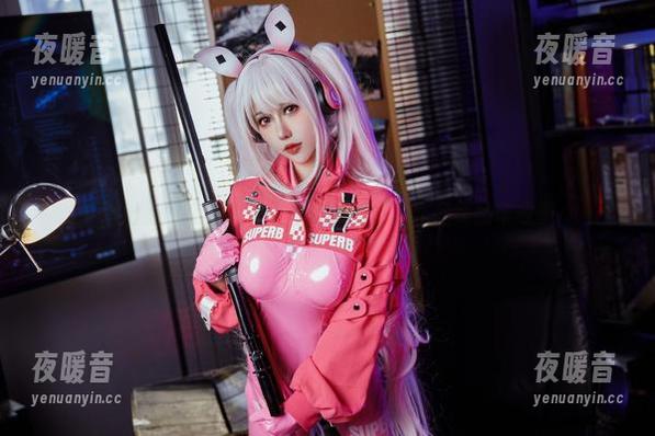 选出最闪亮的套装：仙女月的写真作品集翻车故事