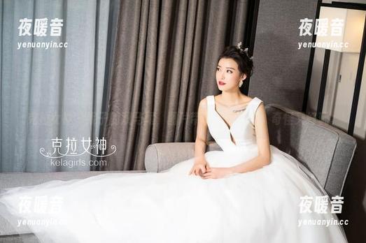 克拉女神 - 妮子的双马尾，图片带着点小叛逆，奇怪又好玩。