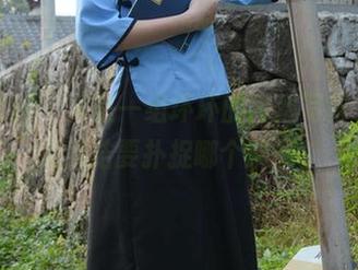 初夏女神 – 又是一组环环的肉丝写真，真让人纠结要扑捉哪个瞬间？