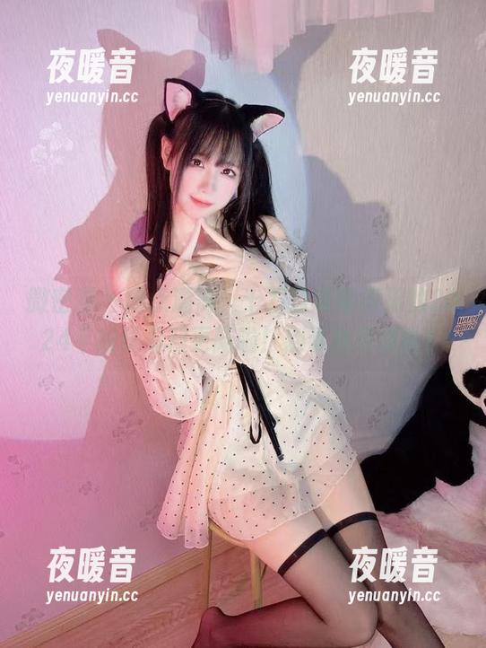 十万口草莓粥粥 微密圈 - 槽点满满,十万口草莓粥粥的2024年舰长福利更新啦!别说我没提醒!