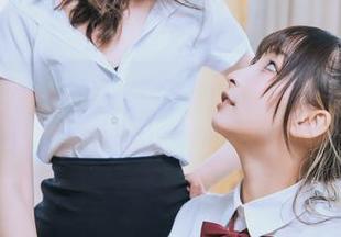喵糖映画 – 最新图册鉴赏：半半子户外，天蓝得让人沉醉。