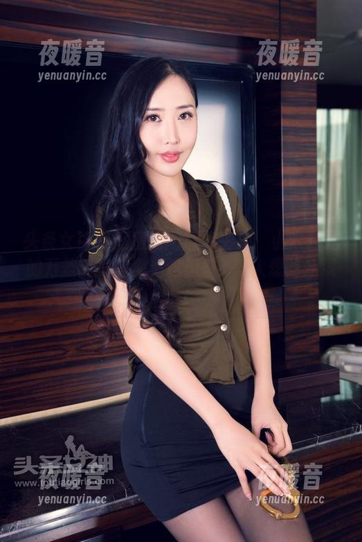 头条女神-小米粒儿 头条女神 - 厨房的南瓜变主角:小米粒儿的万圣节写真集,这造型...让人想吃冰淇淋!