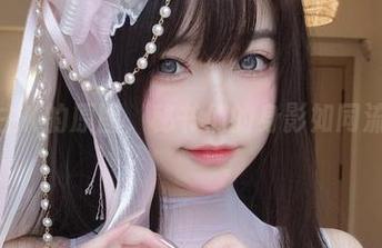 精选女主K的原图，秘书们的身影如同流动的诗