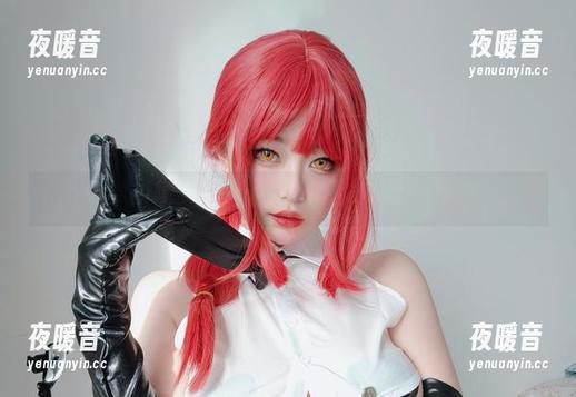 女主K的御姐写真，稍微一滑就想多停留一会儿吧？