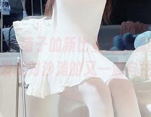 微密圈 – 小萌子的新比基尼在线图集，激发我对沙滩的又一波向往