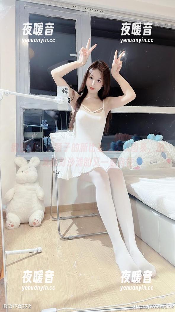 小萌子 微密圈 - 小萌子的新比基尼在线图集,激发我对沙滩的又一波向往