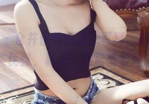 尤物馆 – 仓井优香的居家写真，随性又不失优雅，真想一起窝着看剧。