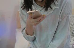 异思趣向 – 从小六全套里抓一杯，茶香与美完美结合。