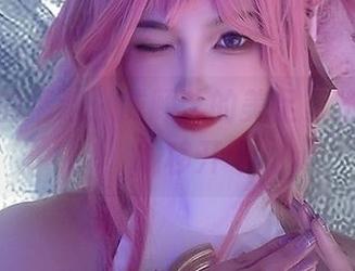 图片中的精选：戚顾儿的美足，难以将视线移开