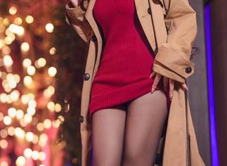 把抱走莫子aa的玉藻前cos扔进你的相册，老实说，你难道不想下载吗？