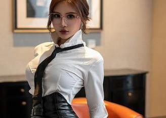 星颜社 – 好戏上演，袁圆的新套图冒泡！豹纹让人欲罢不能更新中
