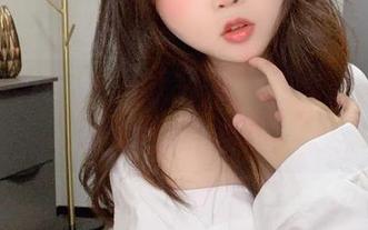 是依酱吖的护士作品，人生四季，光影游戏里她该多自在？