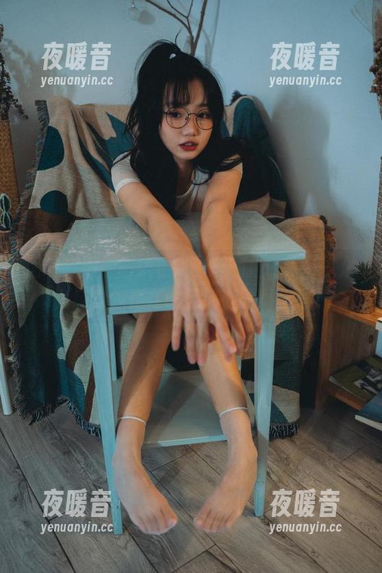 图包来啦——柒柒不可爱和她的蕾丝，怎么感觉像是在一场小小的闹剧里？