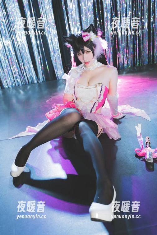 原图时间！柘烟Zuken带来了妮姬和那位胜利女神拉毗，我的目光都不自觉地游走了。